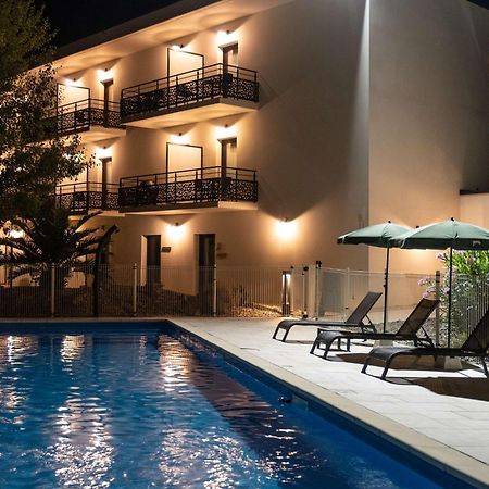 Brit Hotel Privilege Figeac Kültér fotó