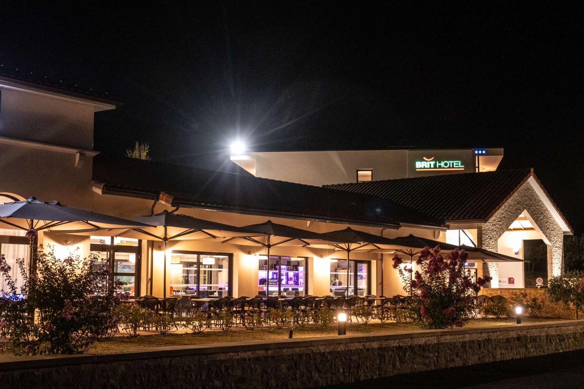 Brit Hotel Privilege Figeac Kültér fotó