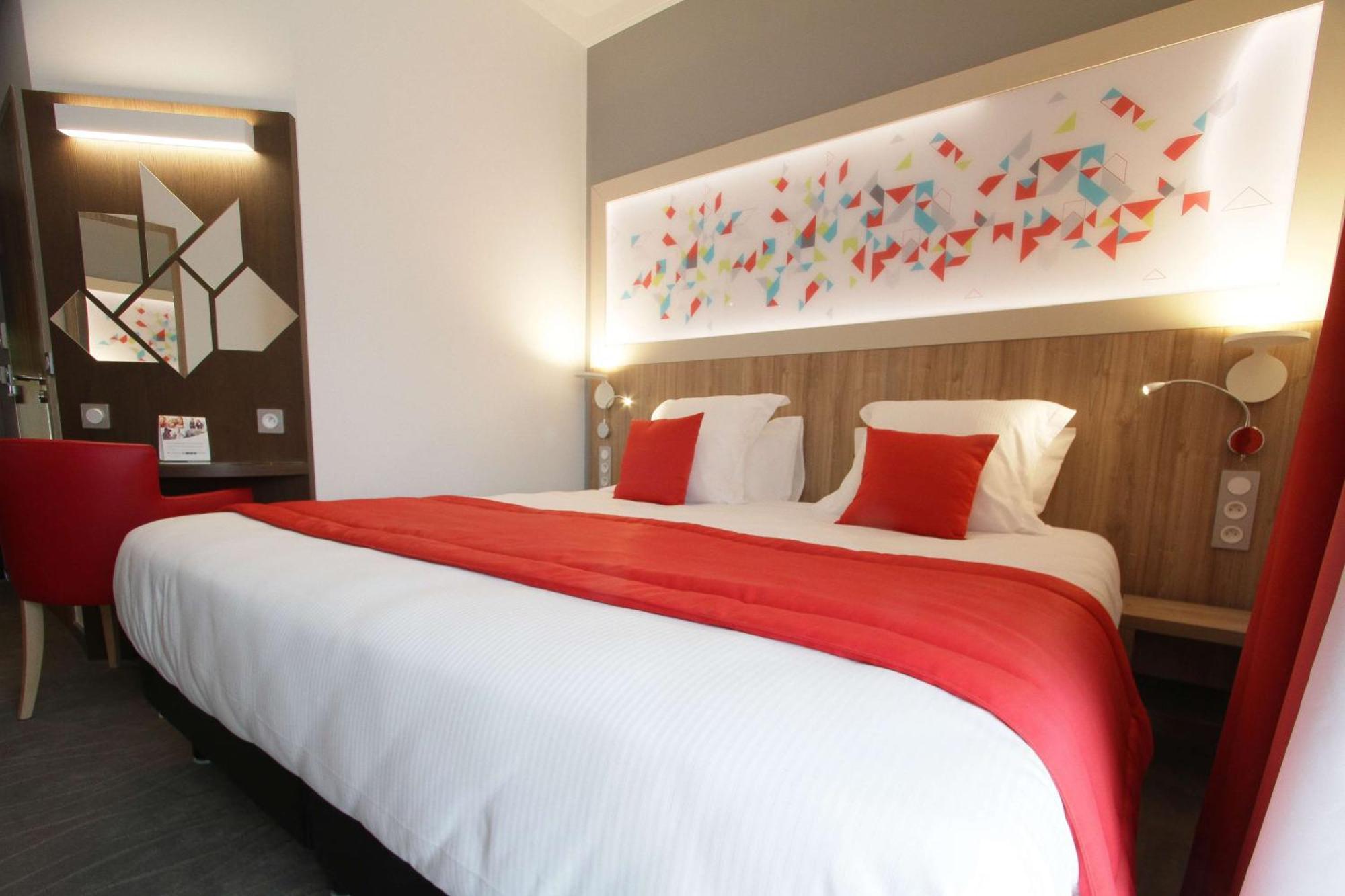 Brit Hotel Privilege Figeac Kültér fotó