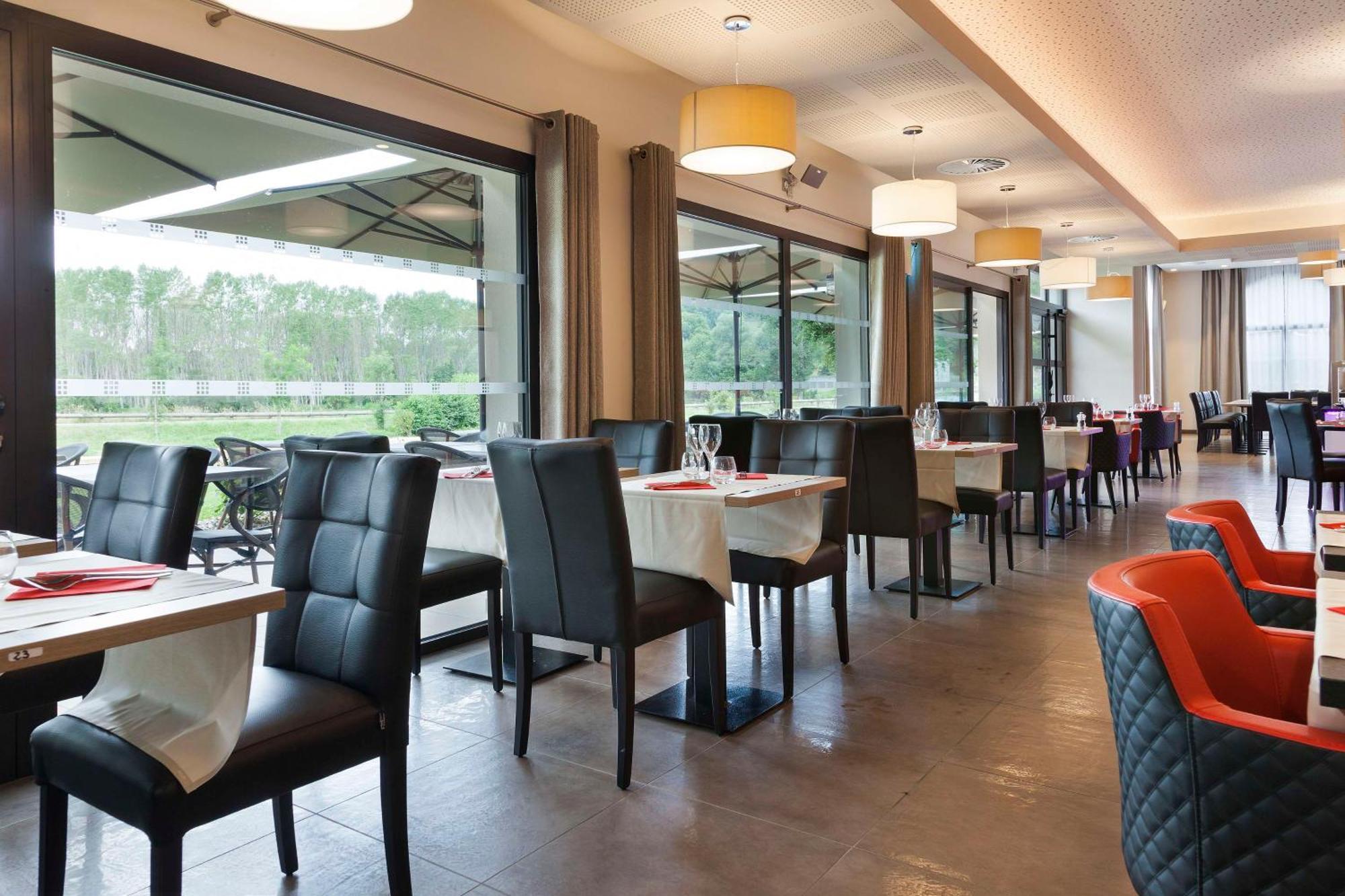 Brit Hotel Privilege Figeac Kültér fotó