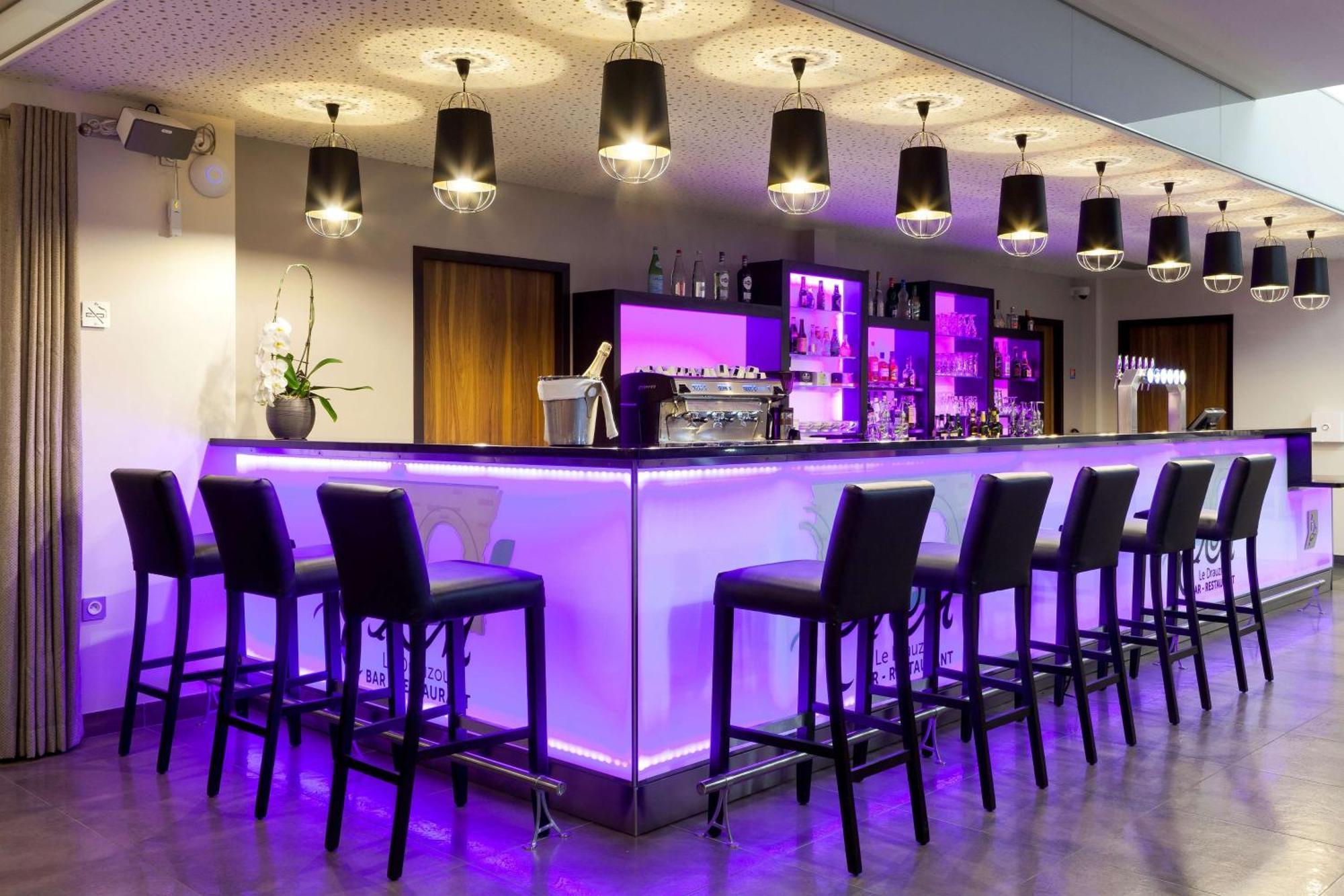 Brit Hotel Privilege Figeac Kültér fotó