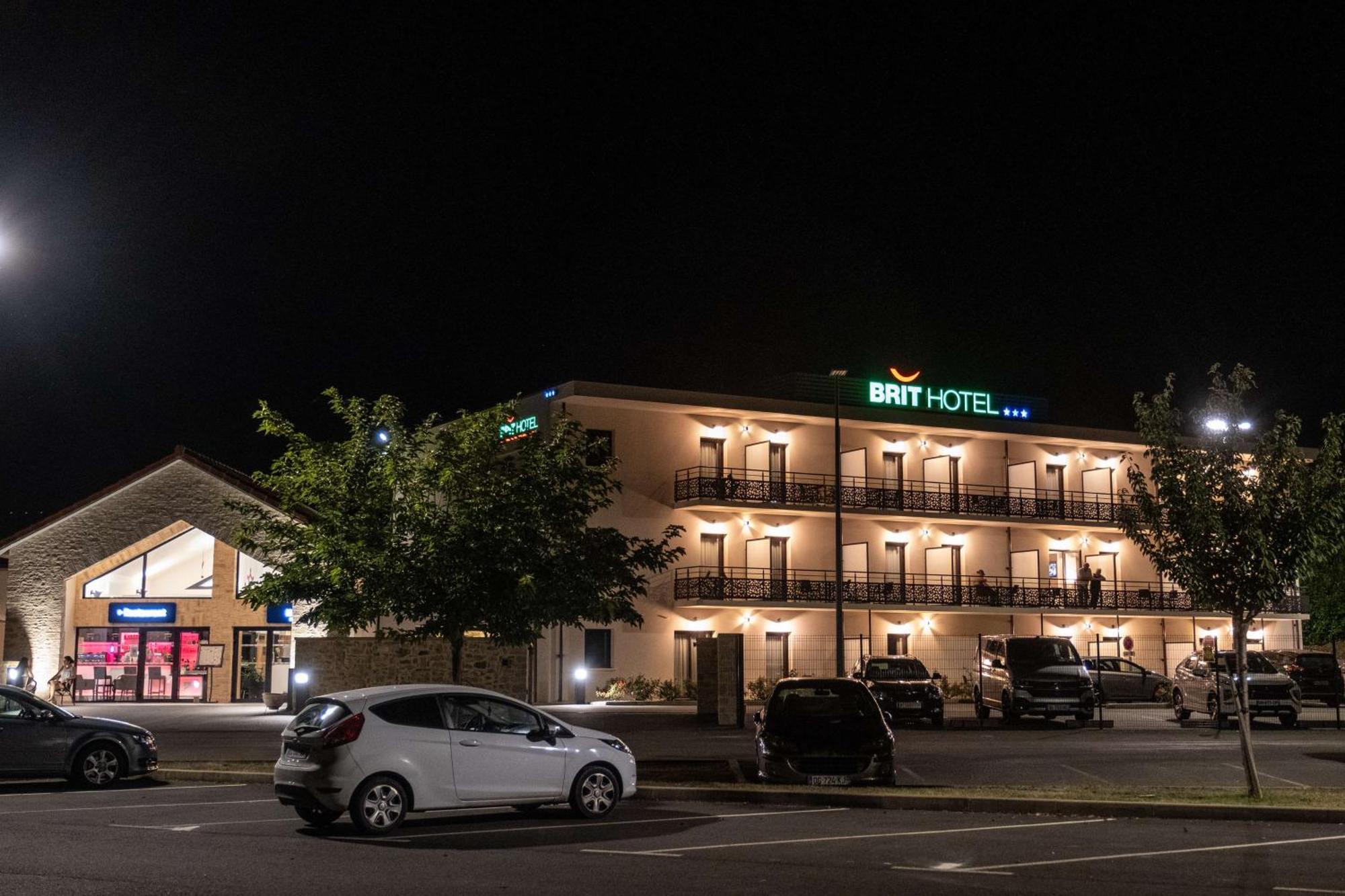 Brit Hotel Privilege Figeac Kültér fotó