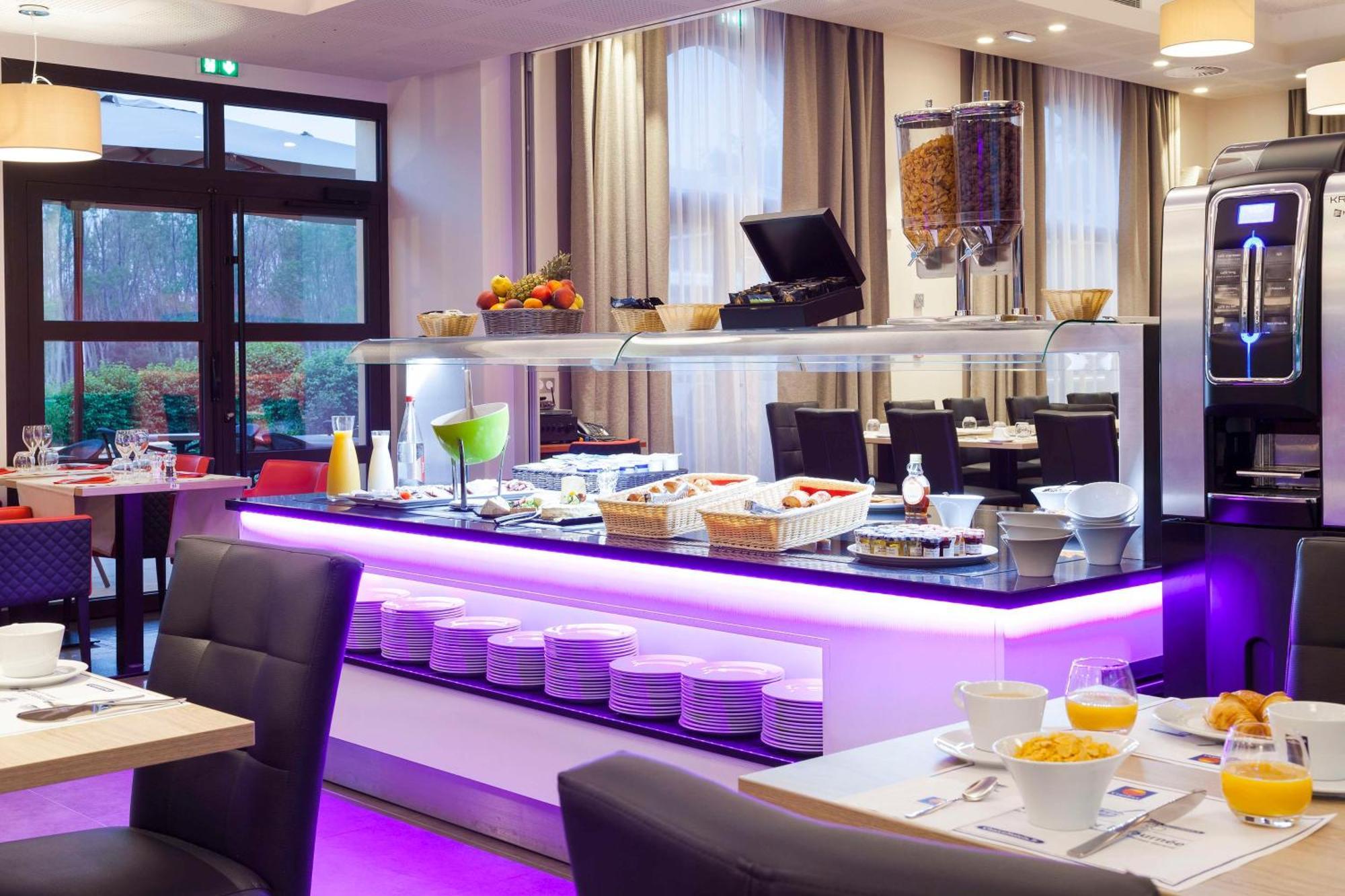 Brit Hotel Privilege Figeac Kültér fotó